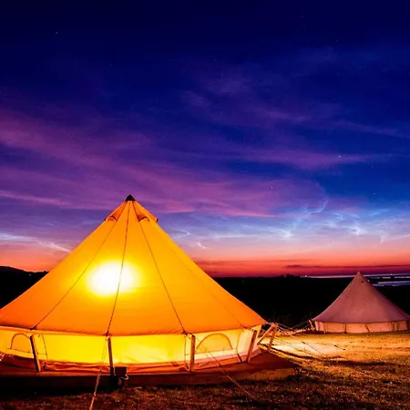 Knockrobin Glamping 위클로